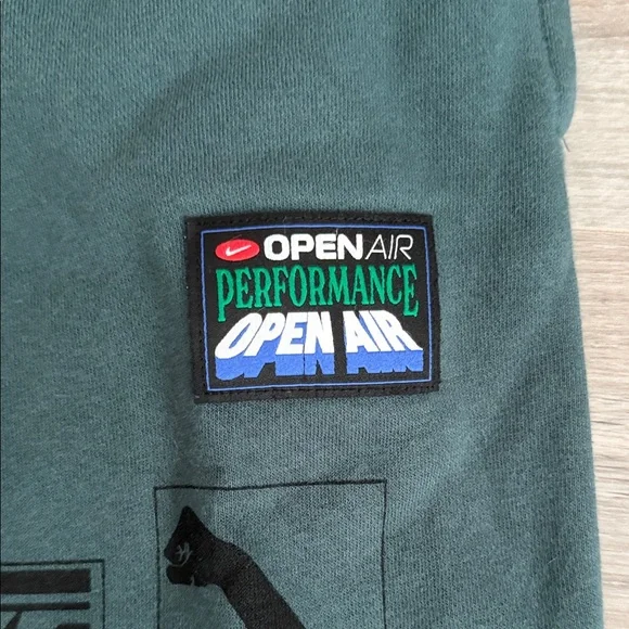 Nike Open Air Performance Men's Club Fleece Cuff Pants - Green - Picture 4 of 12